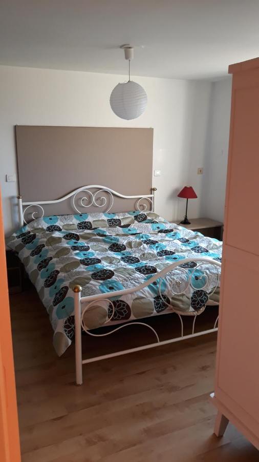 Ferienwohnung F2 Exterieur Lit King Size Brives-Charensac Exterior foto