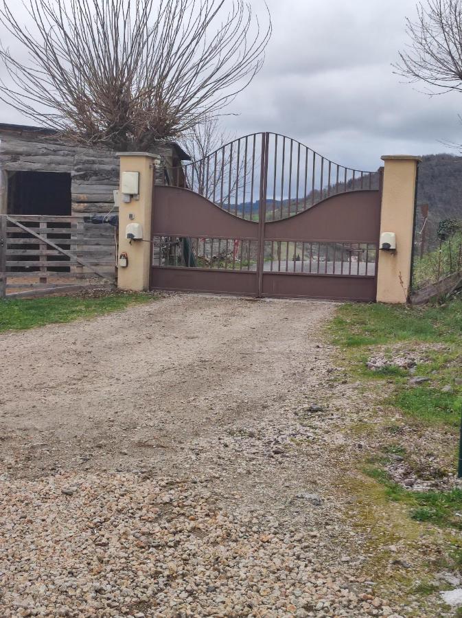 Ferienwohnung F2 Exterieur Lit King Size Brives-Charensac Exterior foto