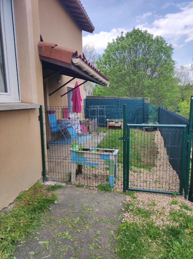 Ferienwohnung F2 Exterieur Lit King Size Brives-Charensac Exterior foto